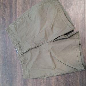 Tommy Hilfiger Men's Size 36 Dark Green khaki style Shorts